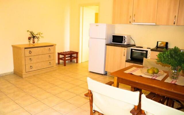 Orizontas Studios and Apartments