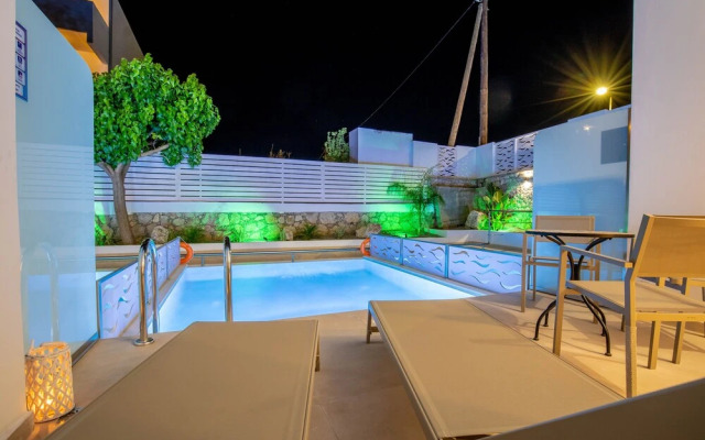 Stay Helios - Aparts & Pool Suites