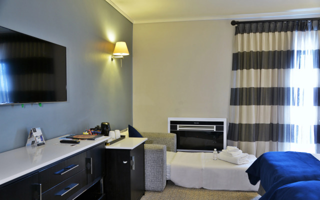 The Commodore Hotel
