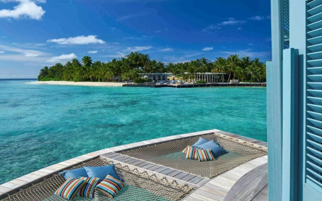 Raffles Maldives Meradhoo Resort