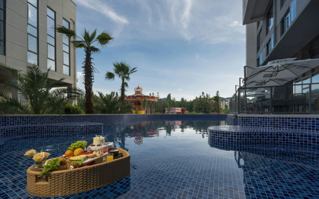 Holiday Inn Express Tengchong Hot Spring by IHG – Meal – Baoshan
