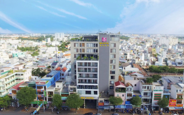 Iris Hotel