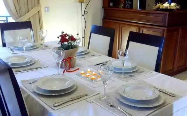 Armi Villa