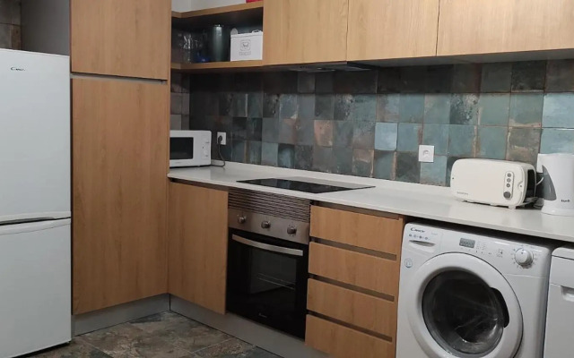 Sintra/Colares Beach House with Mountain View