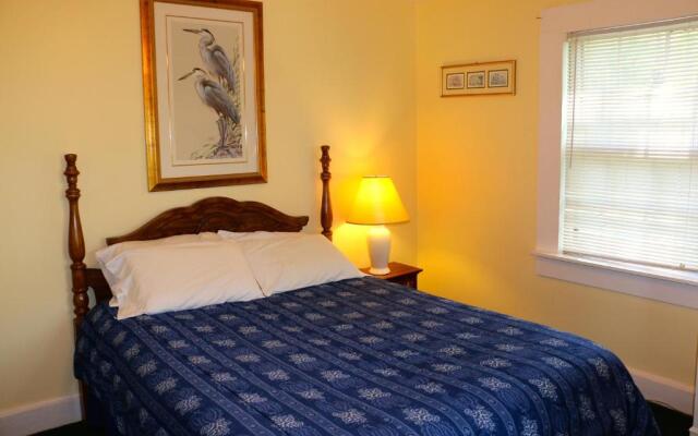 Boundary Waters Resort & Marina