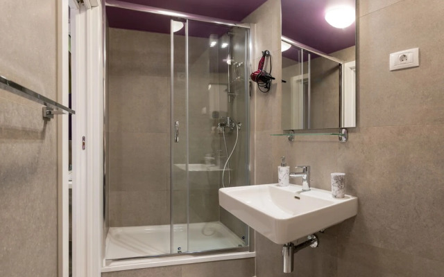 Annies stone studio & room