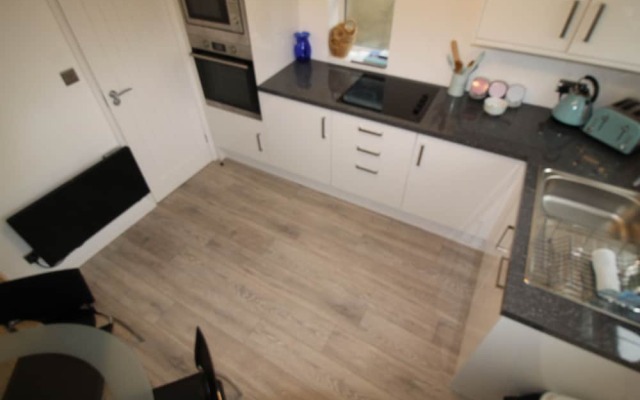 Oakfield Street Apartments by Cardiff Holiday Homes