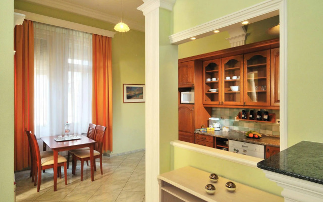 Baross City Apartments