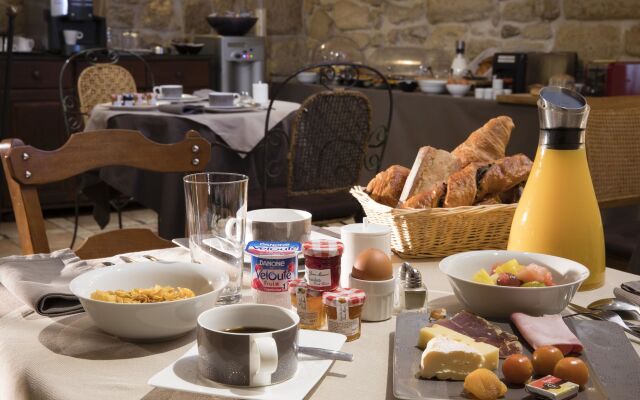 Hotel Les Rives De Notre Dame