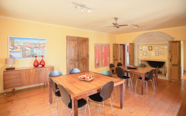 Local 9 - Casa do chapim azul