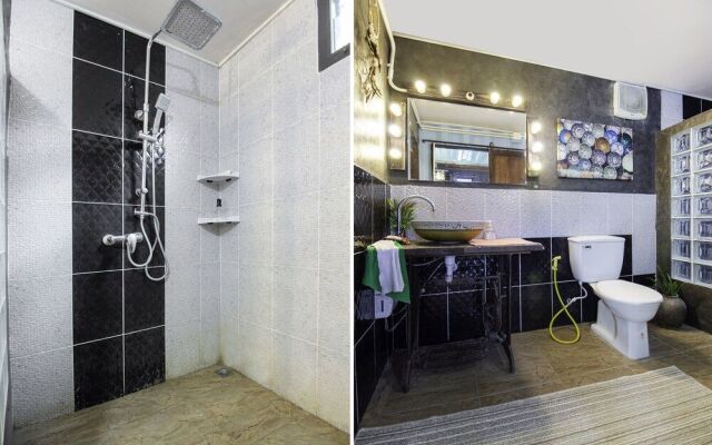 999 Baan Pak Rom Ruen