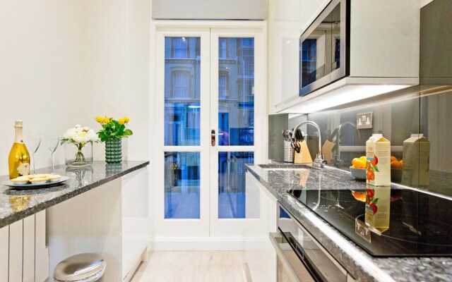 High Street Kensington by Viridian Apartments