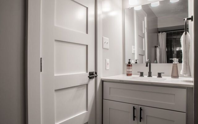 WanderJaunt Central Austin Studios