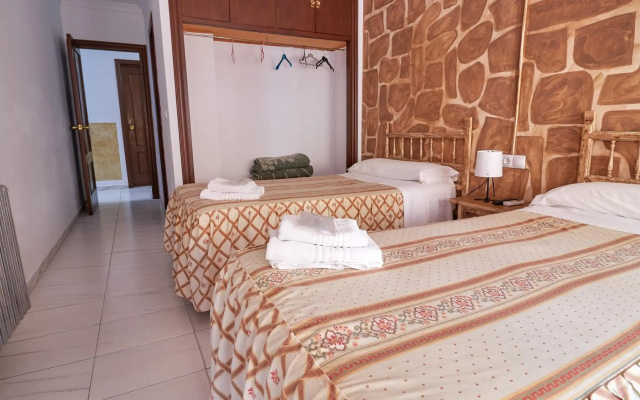 Hotel Virgen de los Reyes