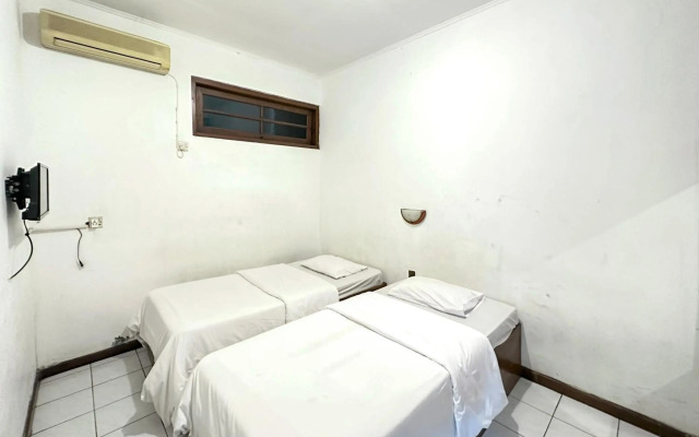 OYO 759 Hotel Dewi Sri