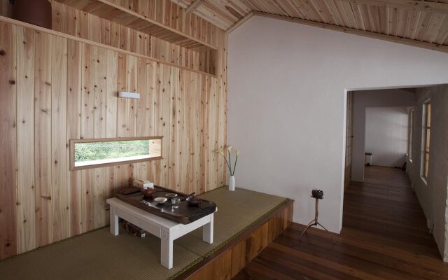 Zen Box House