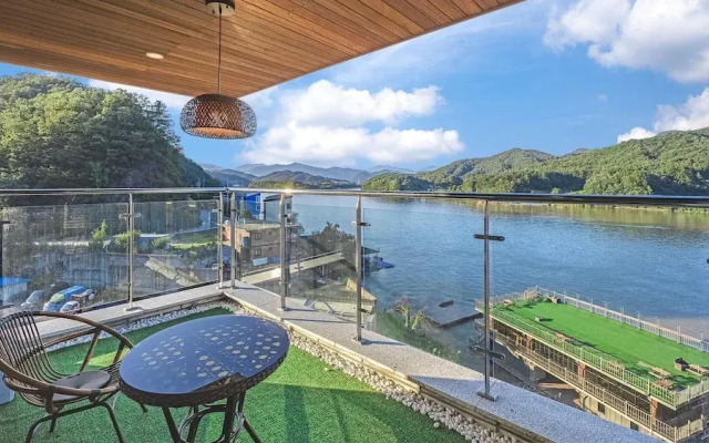 Gapyeong Laputa Resort