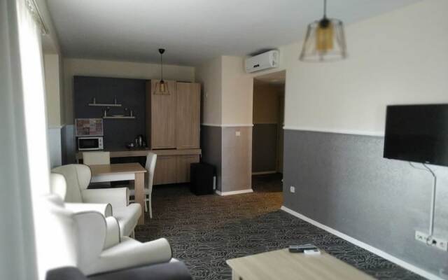 Gold Suite