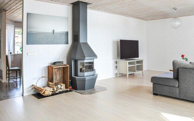 Amazing Home in Idkerberget With 3 Bedrooms and Wifi