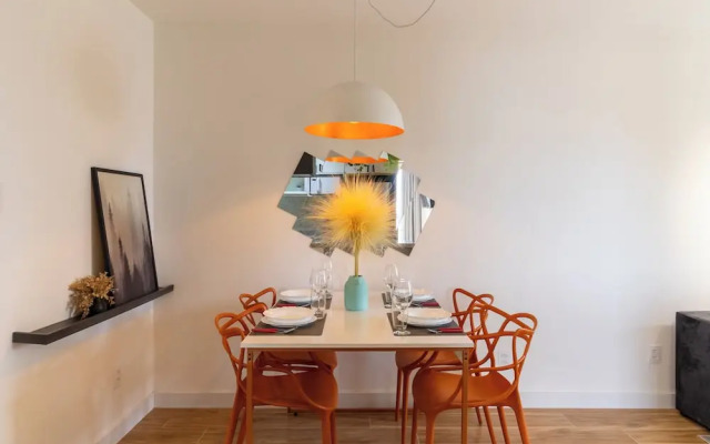 Amazing Apartment With Great Location - Eox0102