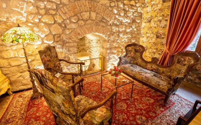 Castle Boutique Hotel