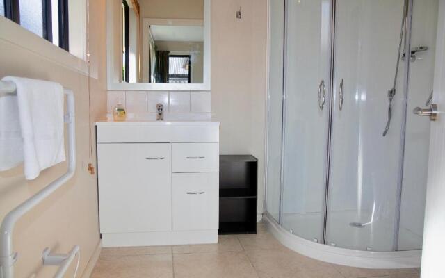 Noble No 6 - Hanmer Springs Holiday Home