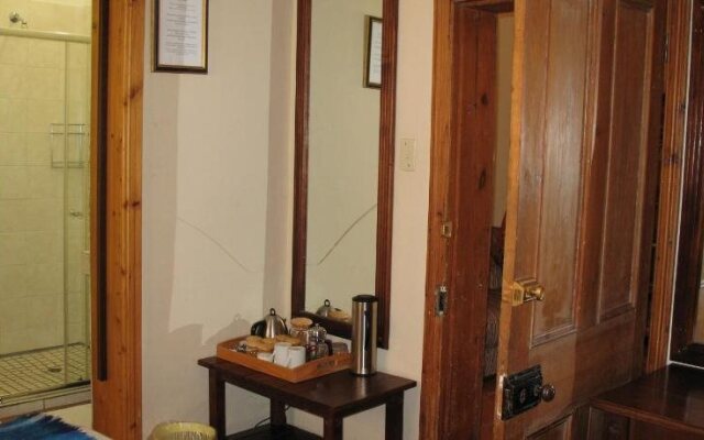 Toverberg Guest Houses