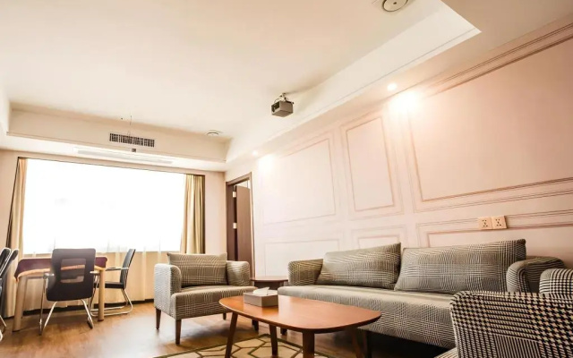 GME Anqing City Qianshan County Fortune Plaza Hotel