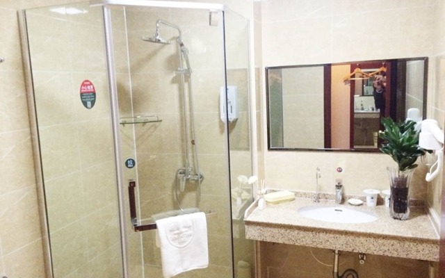 GreenTree Inn Suqian Sihong Passenger Station Zhongyuan Logistics District Hotel
