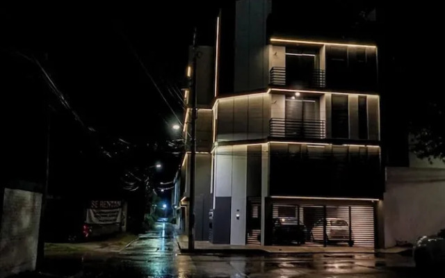 1BR Flat with Smart Access & Parking