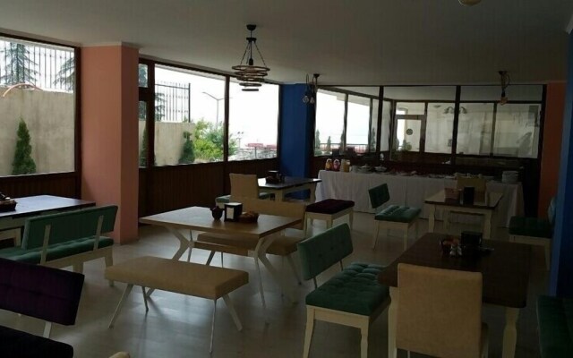 Defne Gold Suite Hotel