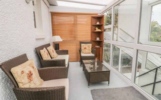 Park Lane Apartment