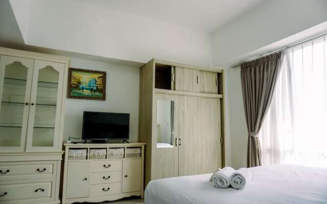 Nice And Comfy Studio At Ambassade Kuningan Apartment