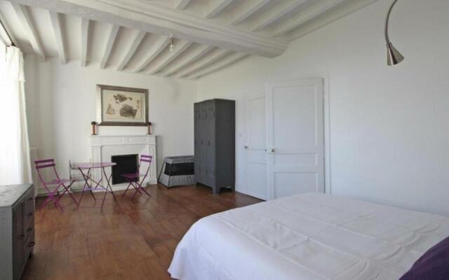 Gîte Laleu, 6 pièces, 10 personnes - FR-1-497-46