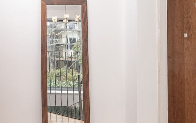 Mews House Next to Brighton Beach