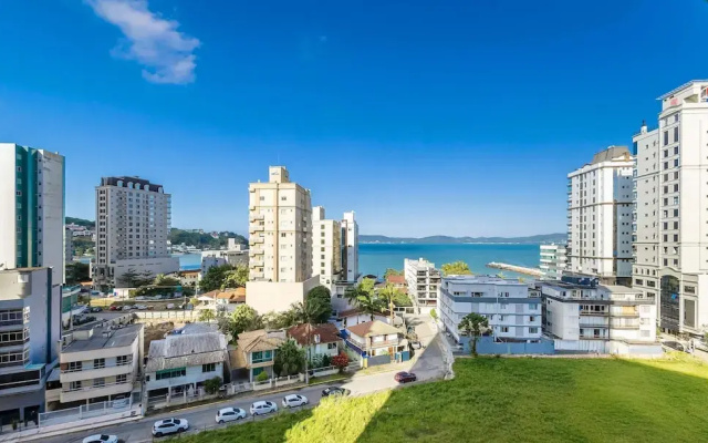 MHFBs Edifício Moderno piscina vista mar