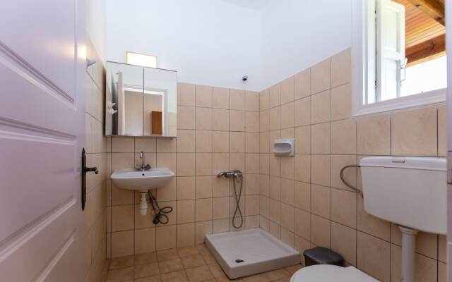 Orestis Apartments