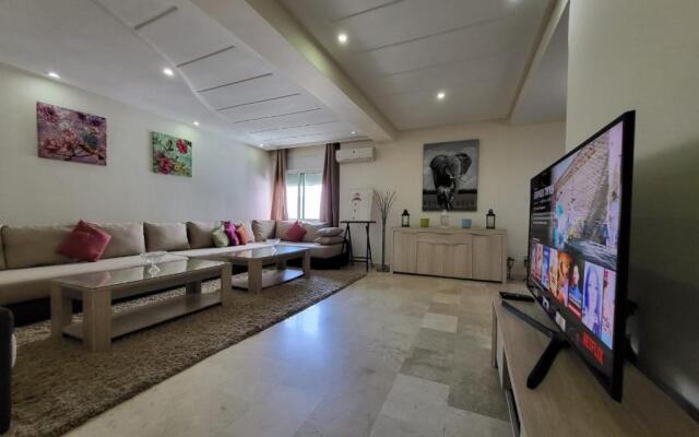 "luxury Spacious Apartment Midtown Casablanca"