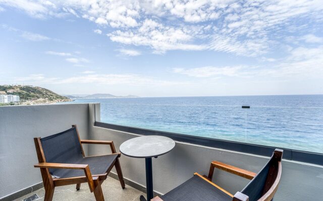Island Sea Side Hotel - Adults Only