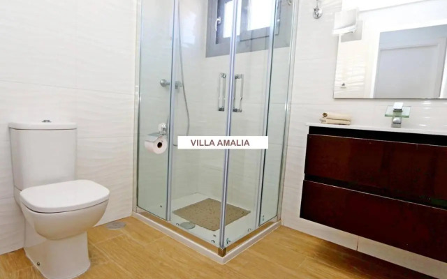 Beach Apartment Amalia