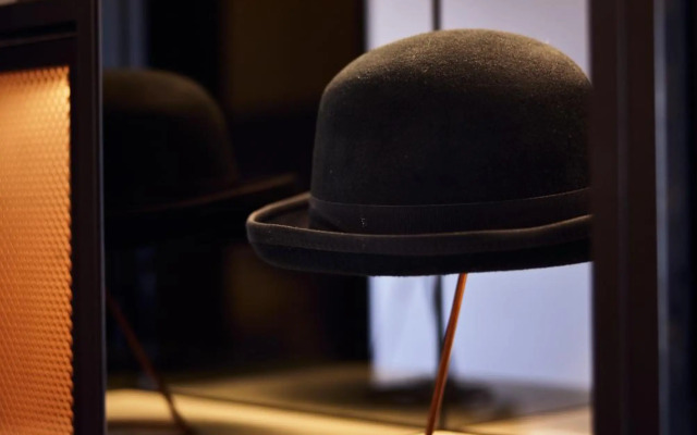 Cardo Brussels, Autograph Collection