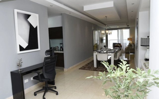 Yoo Panama & Arts Tower