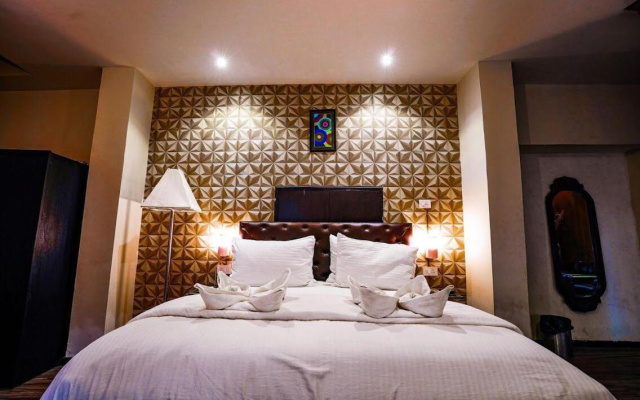 Hotel Creek