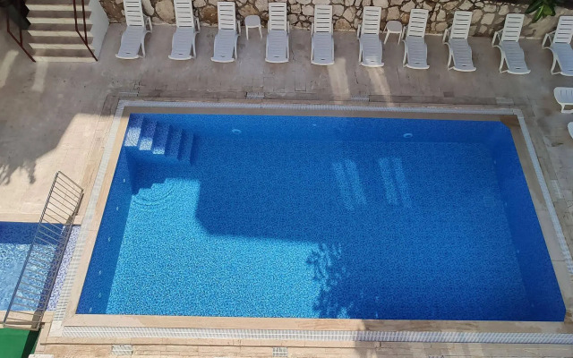 Blue Paradise Apart