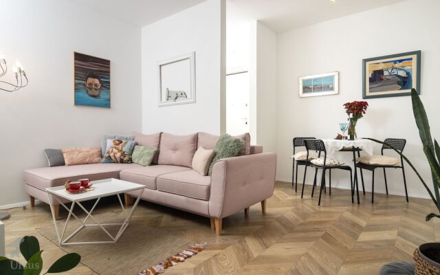 Mina Apartment