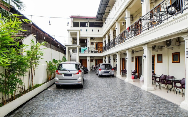 RedDoorz near Plaza Medan Fair