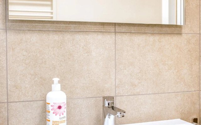 Cosy Seaside Apartments