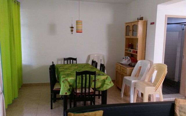 House With 3 Bedrooms in Trou-aux-biches, With Pool Access, Enclosed G