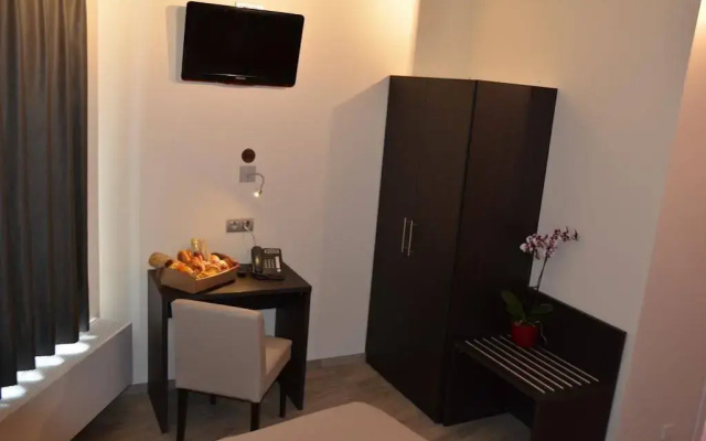 Hotel Corner House