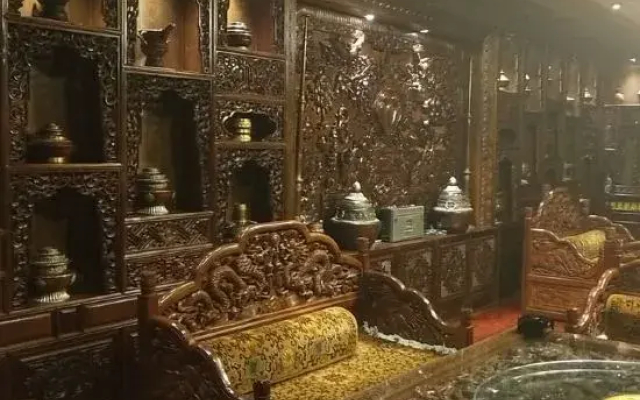 Dele Grand Hotel